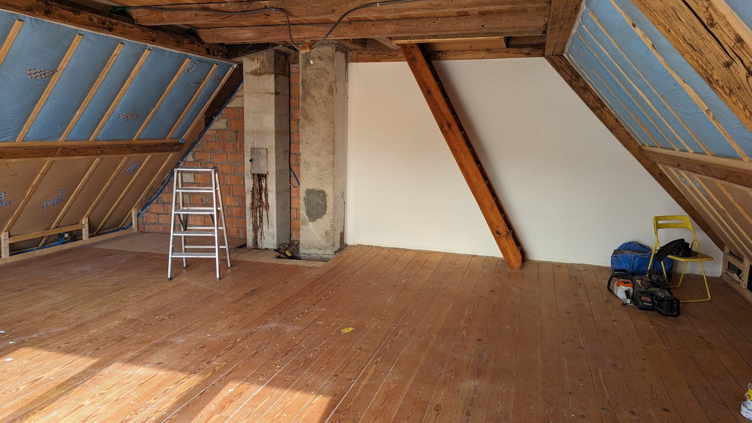 Dachstock nach dem Abriss 01 – 11. Juni 2024