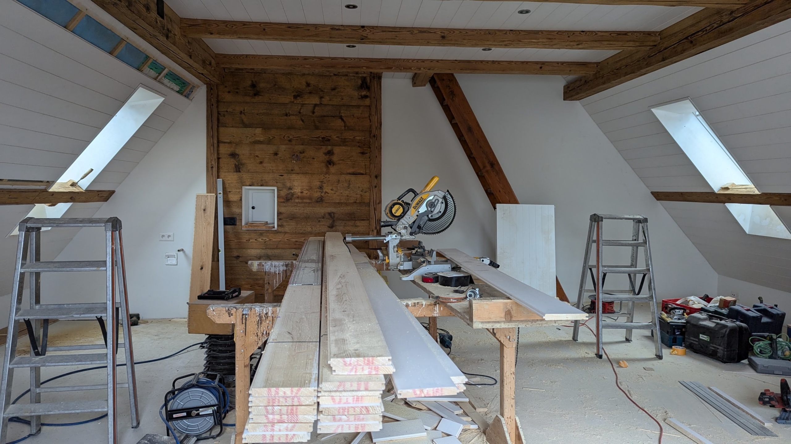 Einbau Dachfenster mit Täfer – 22. Juli 2024