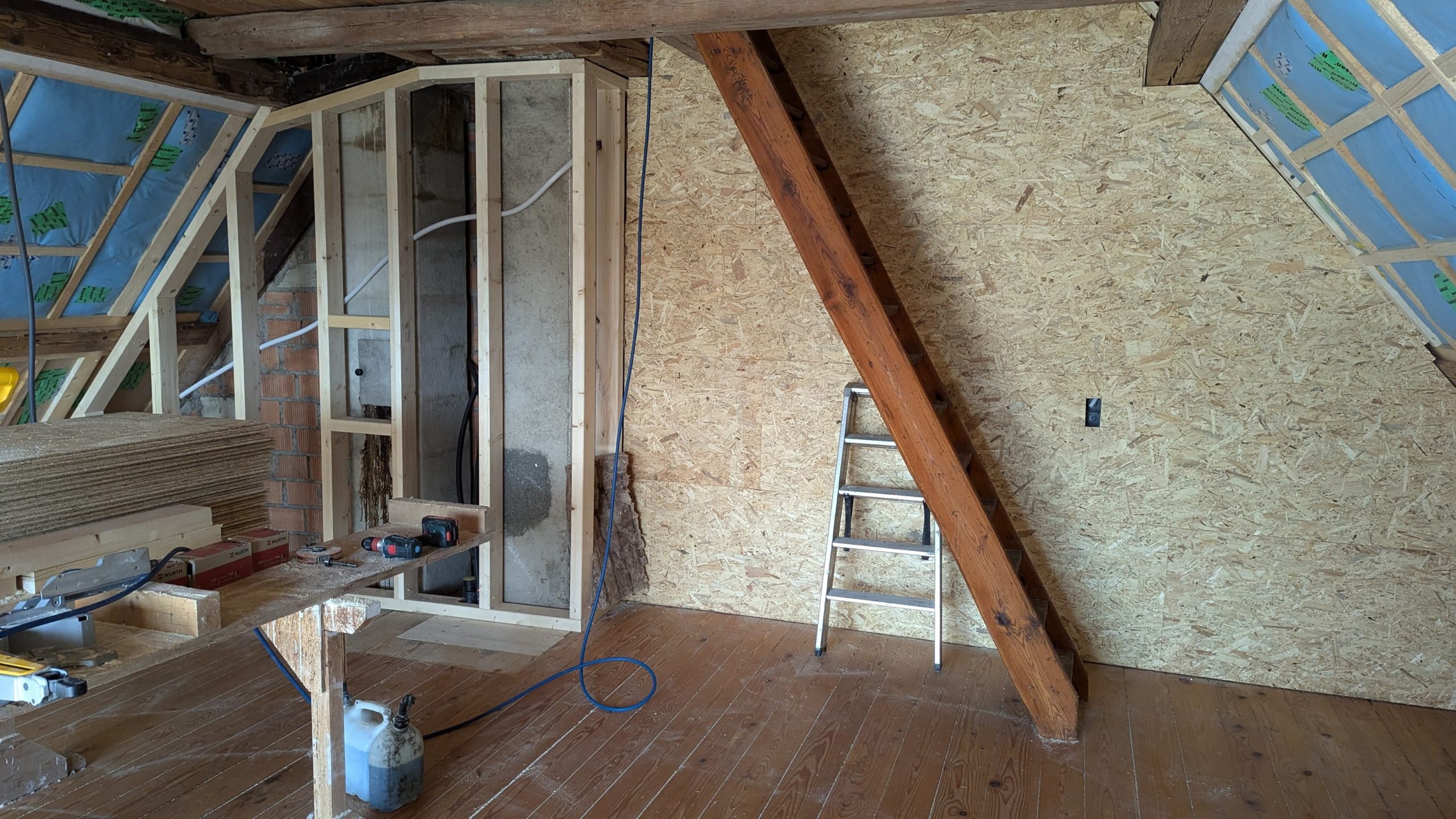 Konstruktion der neuen Wand 01 – 19. Juni 2024